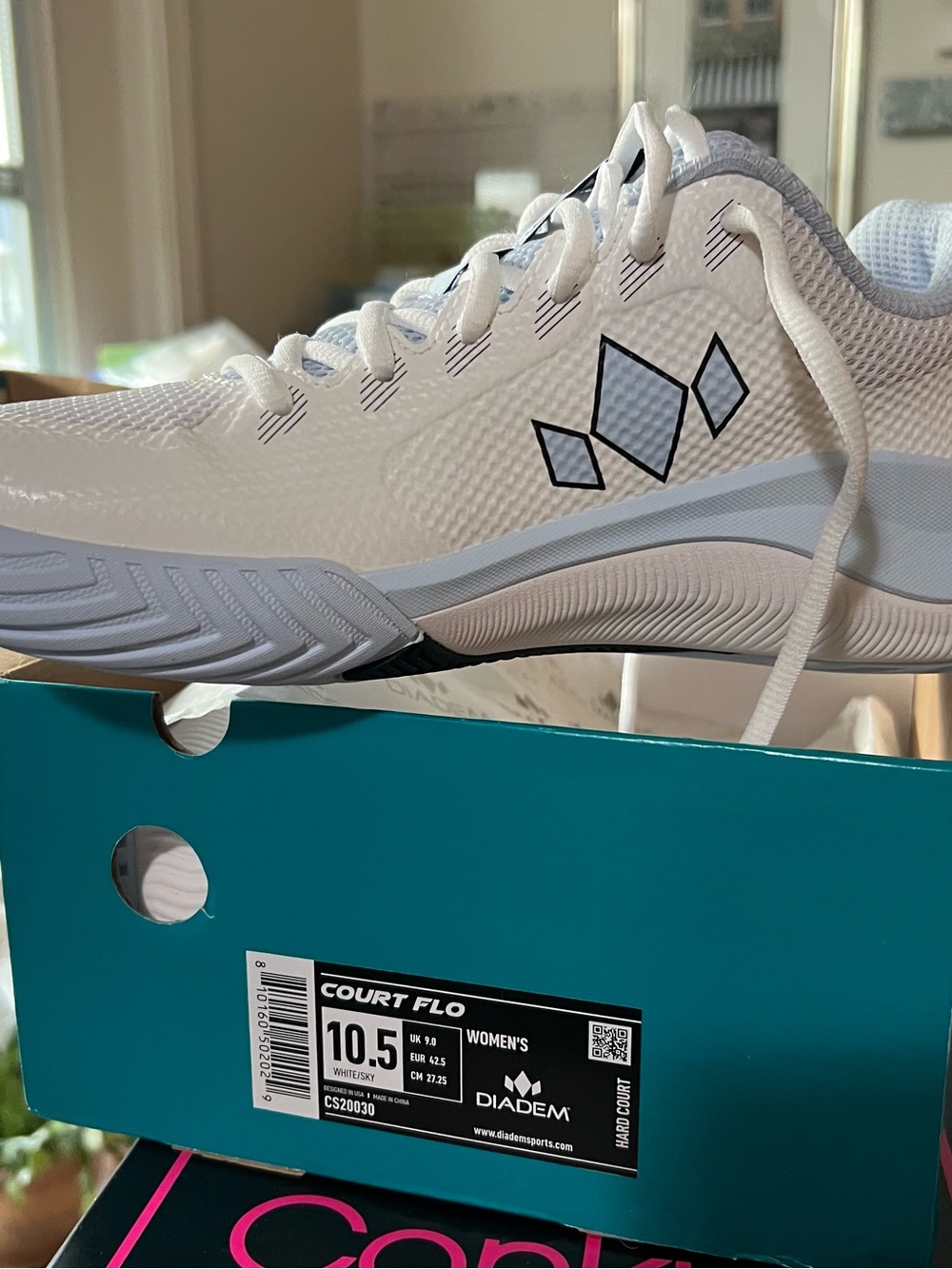 Court Flo Women's Athletic Shoes in White/Gray